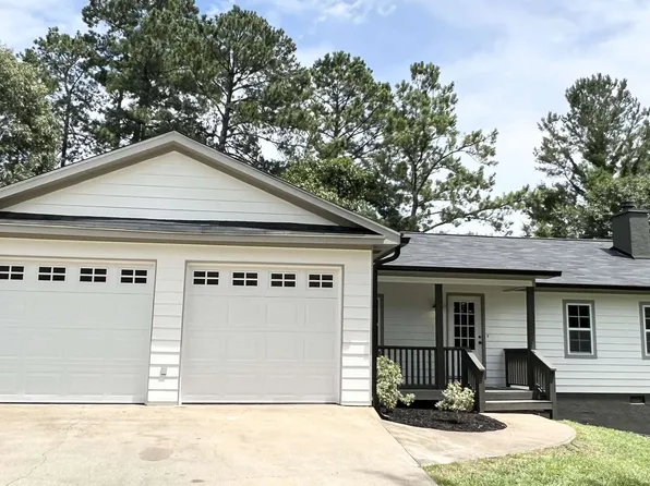 220 Big Bear Ct, Chattahoochee Hills, GA 30268