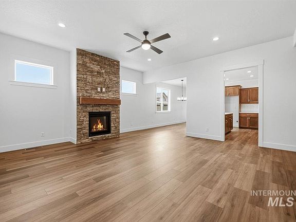 5th image of 9372 S Sapper Hill Ave