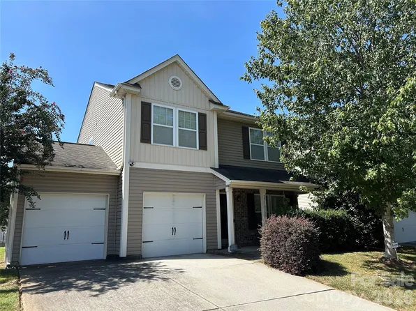 2516 Impatien Dr, Charlotte, NC 28215