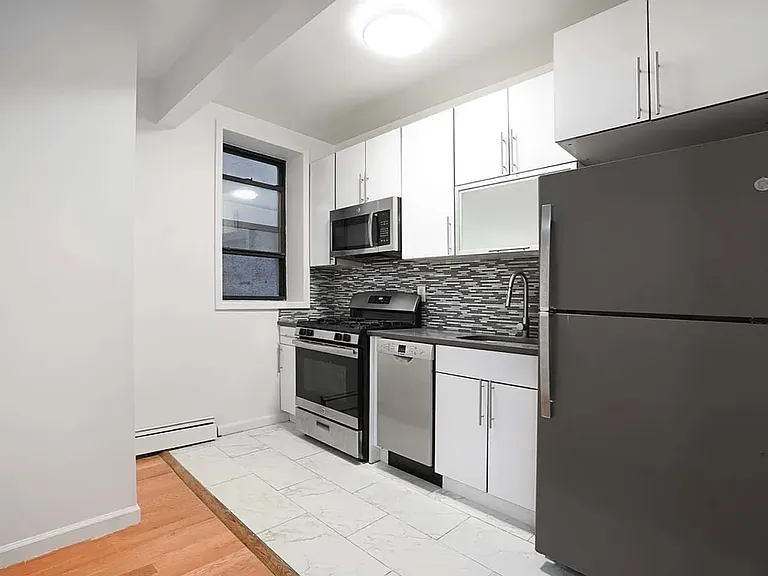 1644 Madison Ave #4R — Photo 3