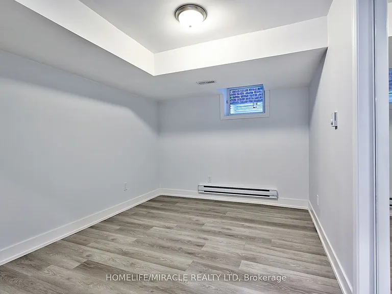 95 William Fair Dr #BASEMENT — Photo 13