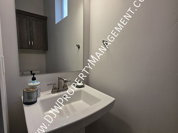 5th image of 2351 E Danzee Dr