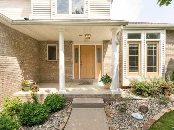 2330 Nancy Dr, Lincoln, NE 68507