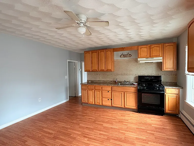 6 Bettez St #2 — Photo 7