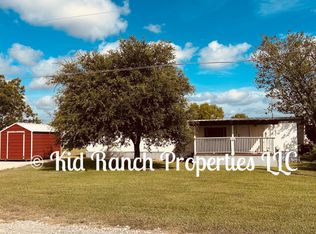 106 Kid Ranch Ln, San Marcos, TX 78666