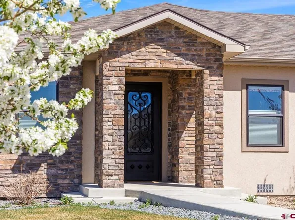 3415 Woodbridge Place, Montrose, CO 81401