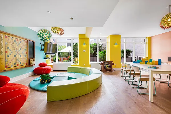 Sold by Compass | media 19