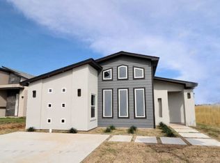 5713 Saint Sylvia Loop, Laredo, TX 78046