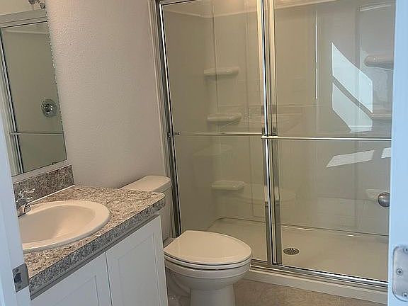 5th image of 2880 Poppy Ave
