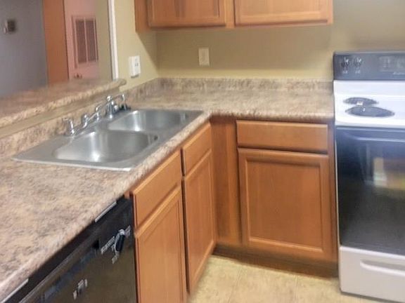 2nd image of 701 Fairfax Dr APT 187