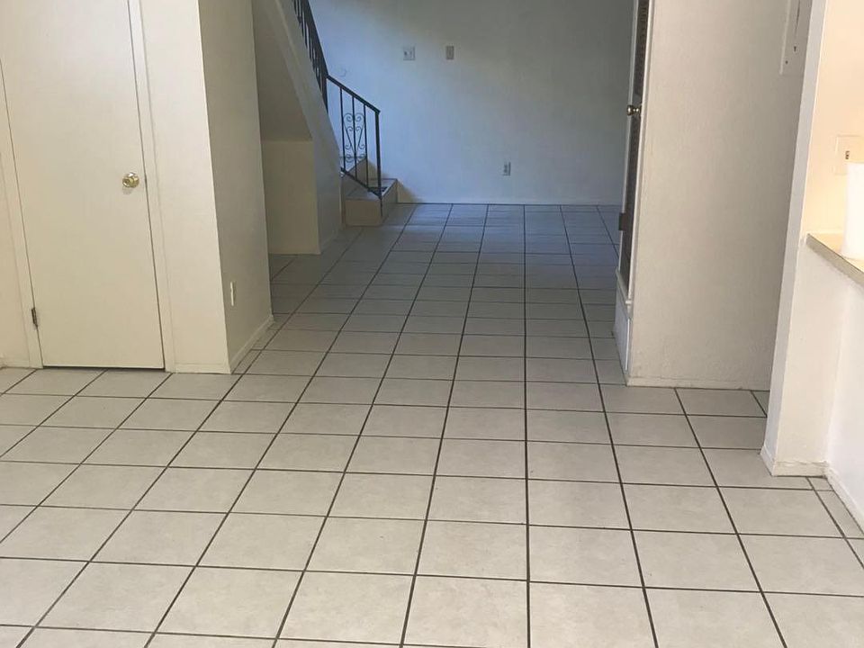 1st image of 10612 Springwood Dr APT B