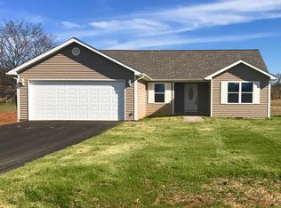 146 Dawson Ln, Glasgow, KY 42141