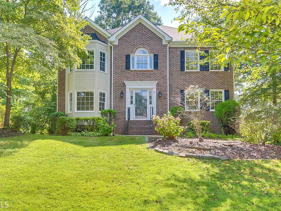 1st image of 4995 Willow Creek Dr