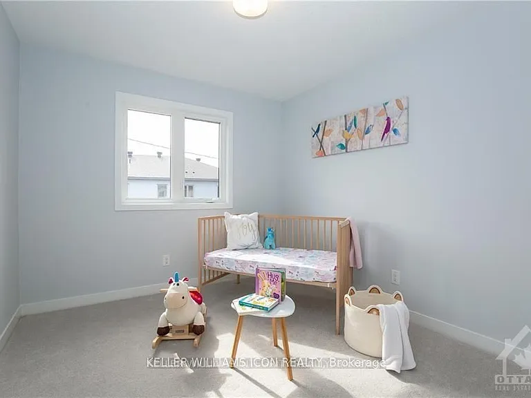 212 Ormiston Cres — Photo 19