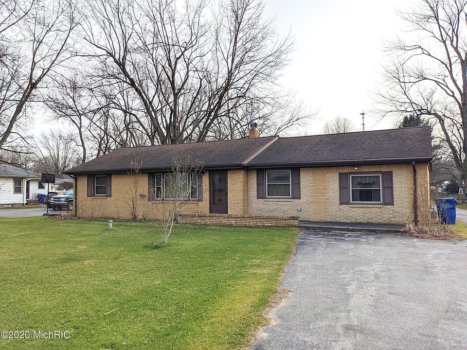 1st image of 2264 E Napier Ave