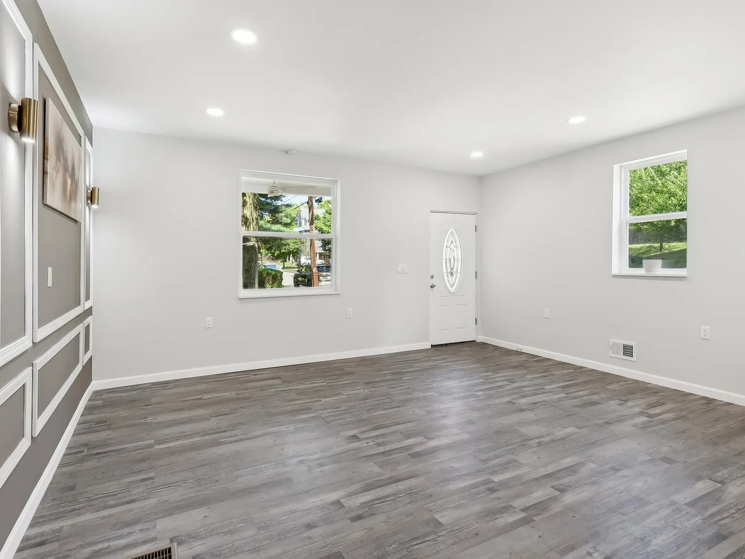 3 bed, 2.5 bath, 1400 sqft, $2,400 — Photo 4