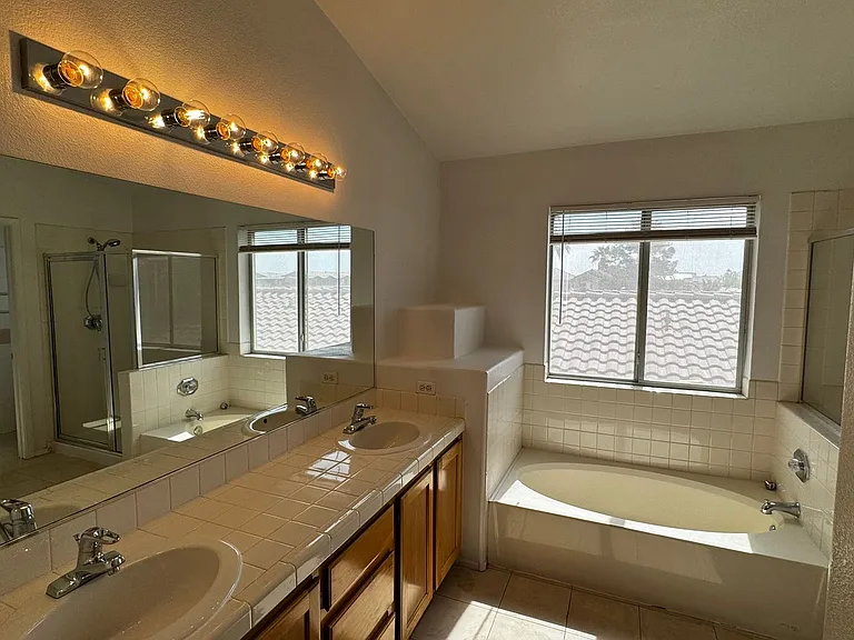 7290 Golden Star Ave — Photo 27