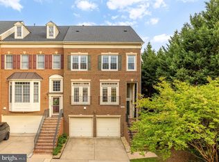 5420 Edsall Ridge Pl, Alexandria, VA 22312