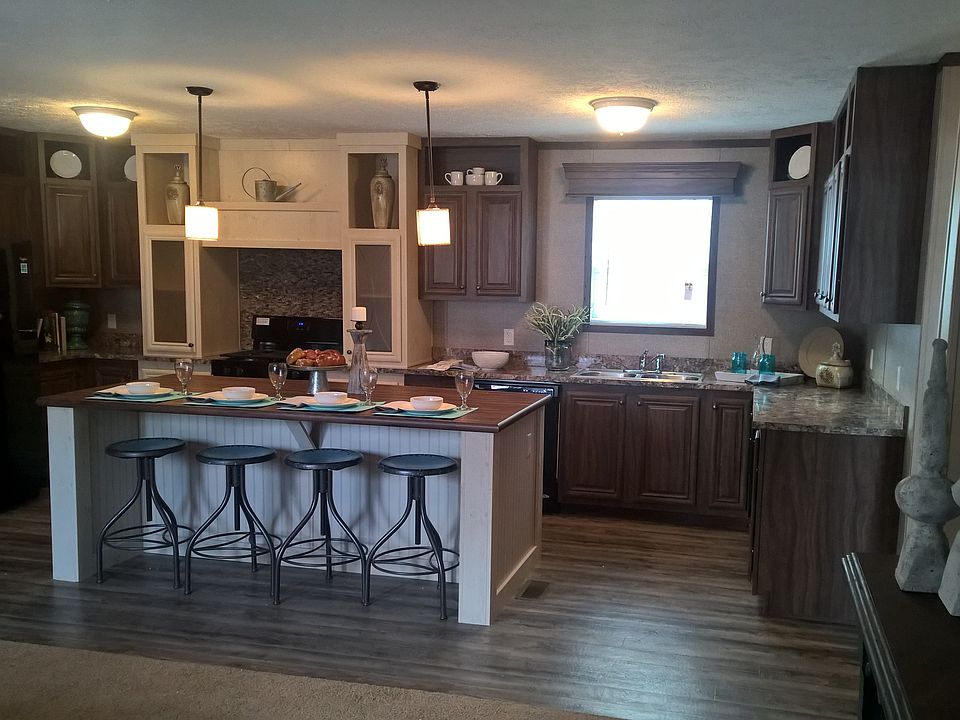 1st image of 18 San Carlos