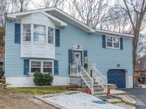 4 Cherry Tree Rd, Vernon Twp., NJ 07462