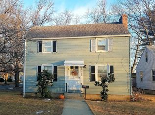 1763 Carew St, Springfield, MA 01104