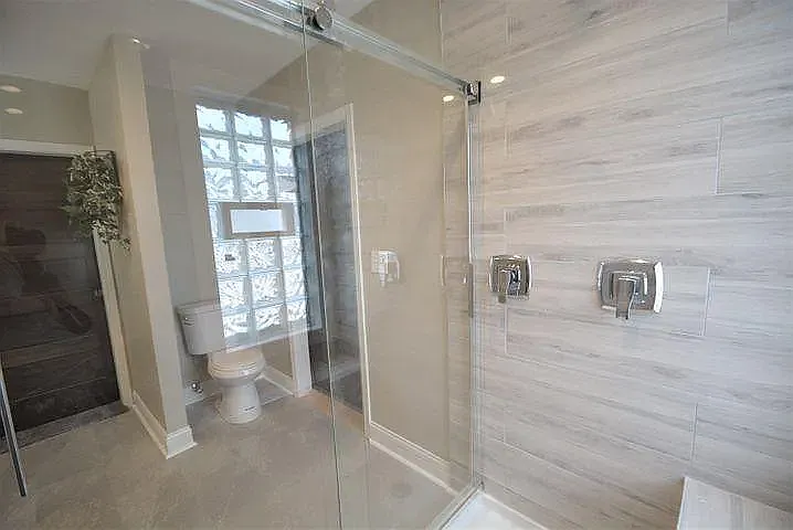 E Carpenter Ave — Photo 21