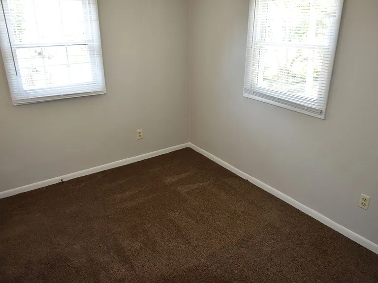 1694 S Washington Ave — Photo 13