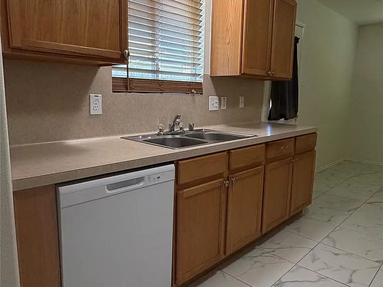 8943 Farm Ridge Ln — Photo 12