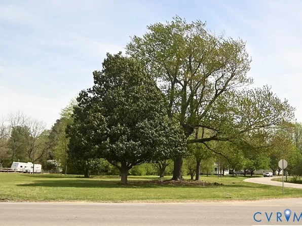 18440 New Kent Hwy, Barhamsville, VA 23011