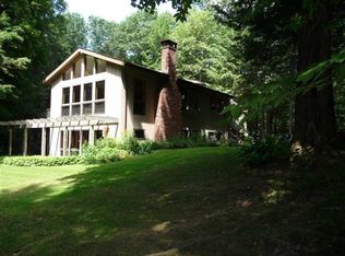 25 Holiday Point Rd, Sherman, CT 06784