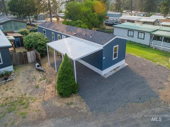 7 Bass Ln, Orofino, ID 83544