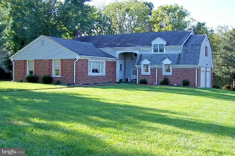 34 Gatehouse Rd photo 1