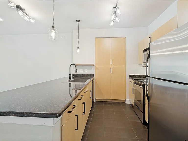 4605 Cedar Springs Rd #233 — Photo 4