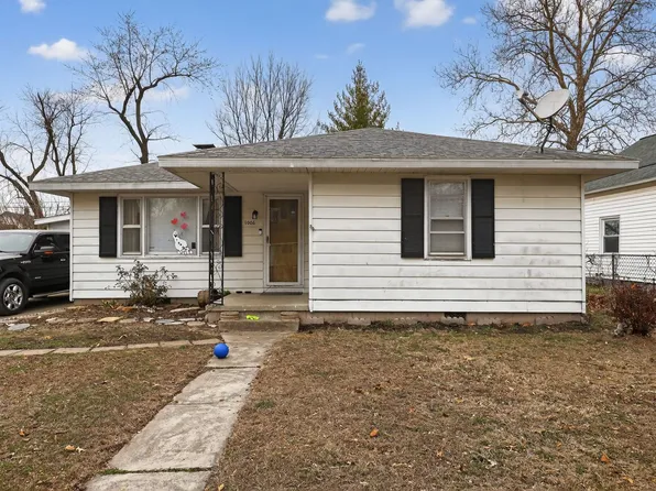 1006 Hester Ave, Centralia, IL 62801