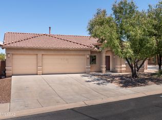 7674 W Innutian Ct, Tucson, AZ 85743