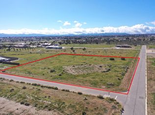 9781 Sago Palm Dr, Oak Hills, CA 92344