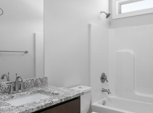 40 Snow Line Ln, Ooltewah, TN 37363