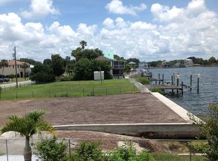 6518 Seaview Blvd, Hudson, FL 34667