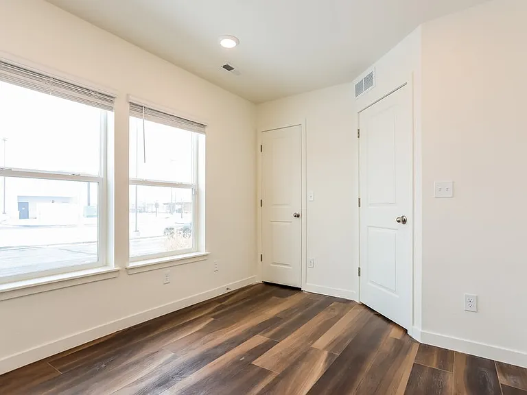 4752 N Tower Ct — Photo 16