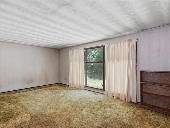 5th image of 4 Porter Rd