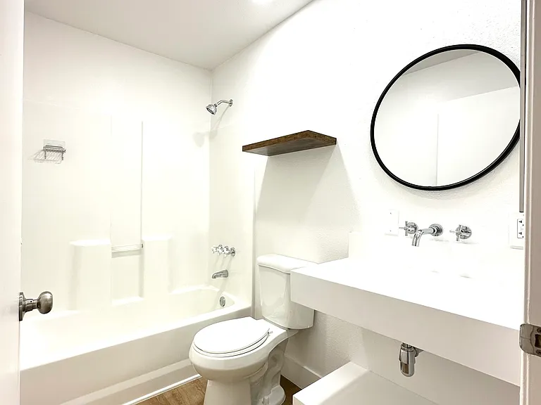 839 N Hayworth Ave #104 — Photo 15