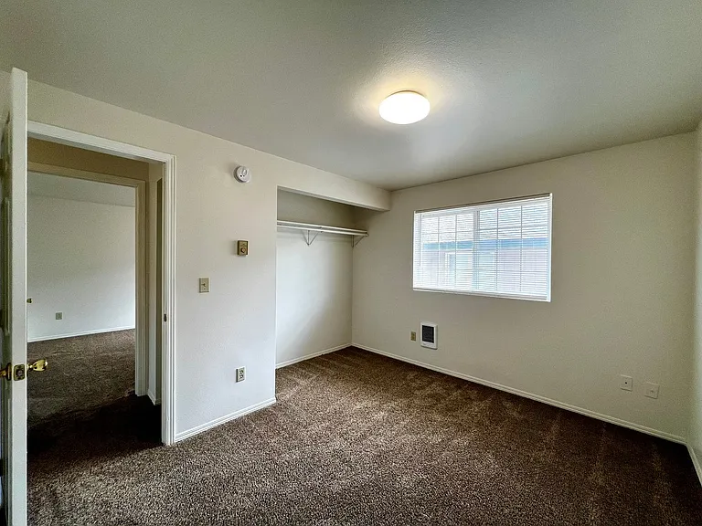 1409 Folsom Ave — Photo 13
