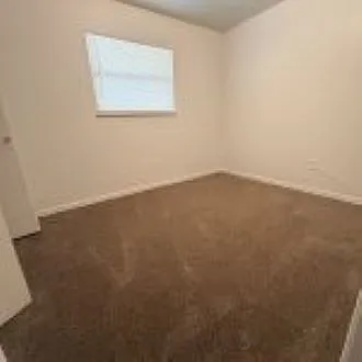 308 S Barbara St — Photo 5