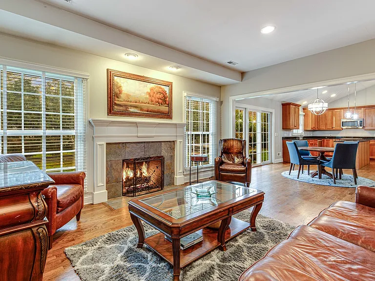 420 Ravine Park Dr — Photo 3