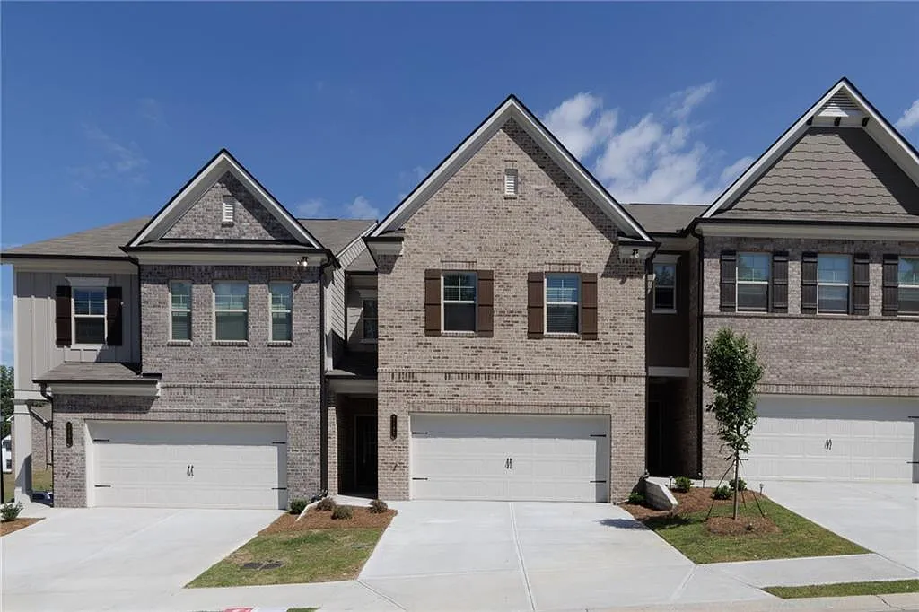 2462 Pearl Ridge Trce — Photo 2