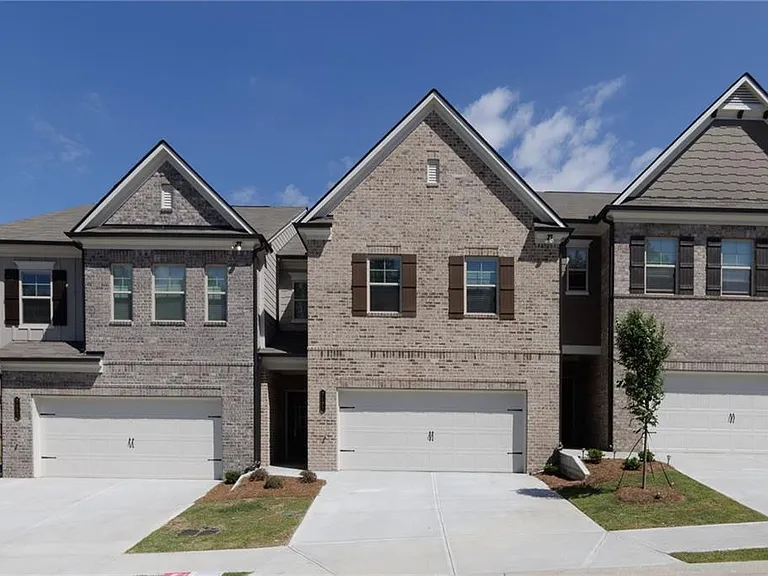 2462 Pearl Ridge Trce — Photo 2