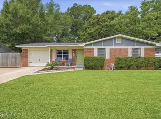 185 Miramar St, Mary Esther, FL 32569