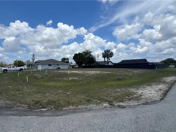19 NE 9th Pl, Cape Coral, FL 33909