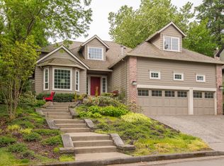 6598 SW Moonshadow Ct, Portland, OR 97223