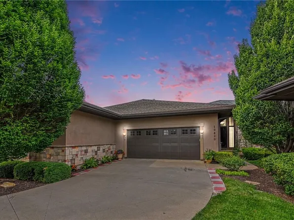 19420 W 102nd St, Lenexa, KS 66220